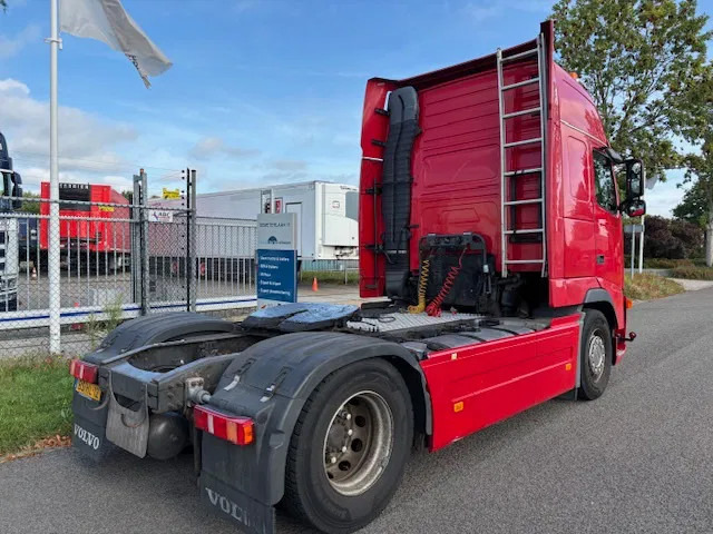 Volvo FH 12 480 Globe XL Euro 5 7B chassis tyres new - Тягач: фото 5 Volvo FH 12 480 Globe XL Euro 5 7B chassis tyres new - Тягач: фото 5