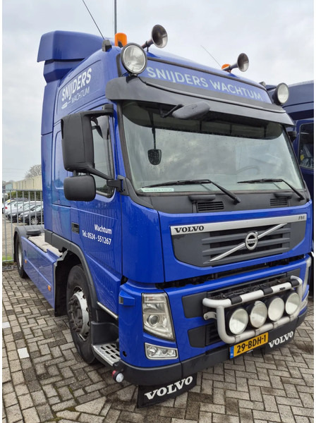 Volvo FM 420 Euro 6 Globetrotter compressor Hydraulic EB chassis - Тягач: фото 2 Volvo FM 420 Euro 6 Globetrotter compressor Hydraulic EB chassis - Тягач: фото 2