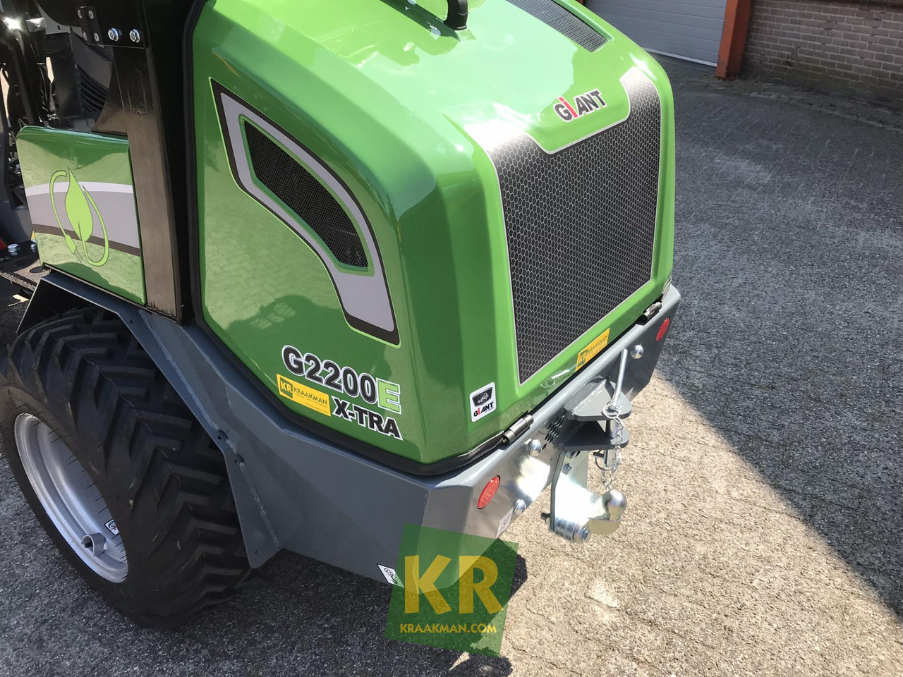 G2200E Giant - Компактный фронтальный погрузчик: фото 5 G2200E Giant - Компактный фронтальный погрузчик: фото 5