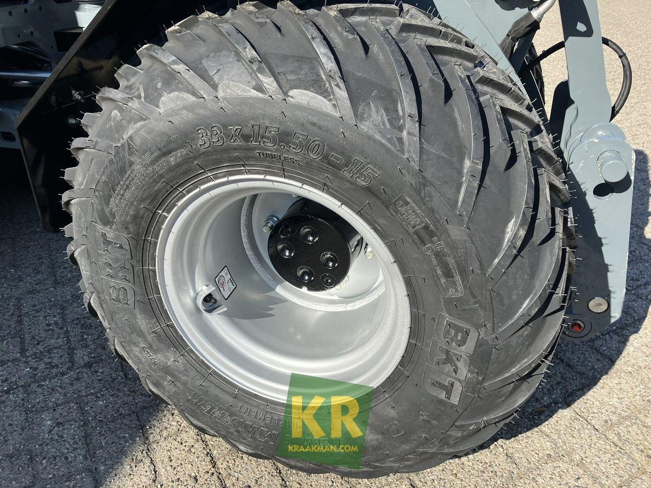 Новый Компактный фронтальный погрузчик Giant G2700 HD+: фото 8 Новый Компактный фронтальный погрузчик Giant G2700 HD+: фото 8