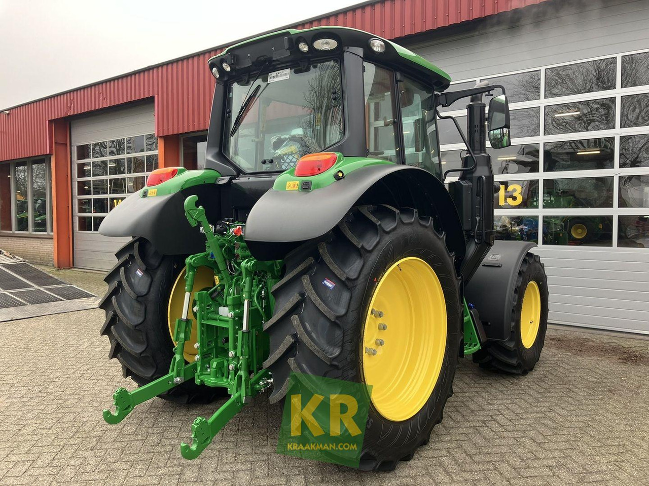 John Deere 6090M - Трактор: фото 3 John Deere 6090M - Трактор: фото 3