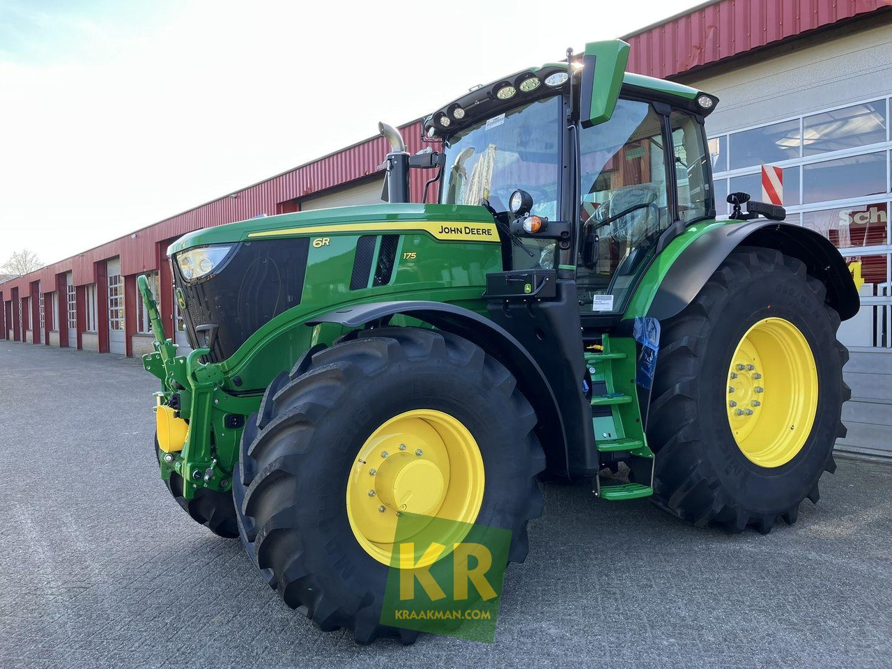 John Deere 6R 175 - Трактор: фото 1 John Deere 6R 175 - Трактор: фото 1