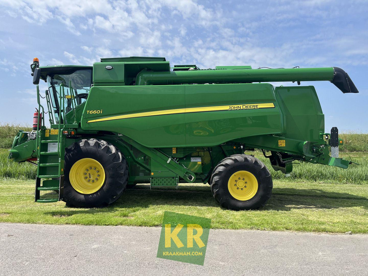 John Deere T660 - Зерноуборочный комбайн: фото 2 John Deere T660 - Зерноуборочный комбайн: фото 2