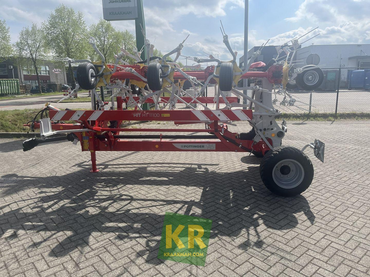 Pottinger HIT HT 11100 - Сеноворошилка: фото 5 Pottinger HIT HT 11100 - Сеноворошилка: фото 5