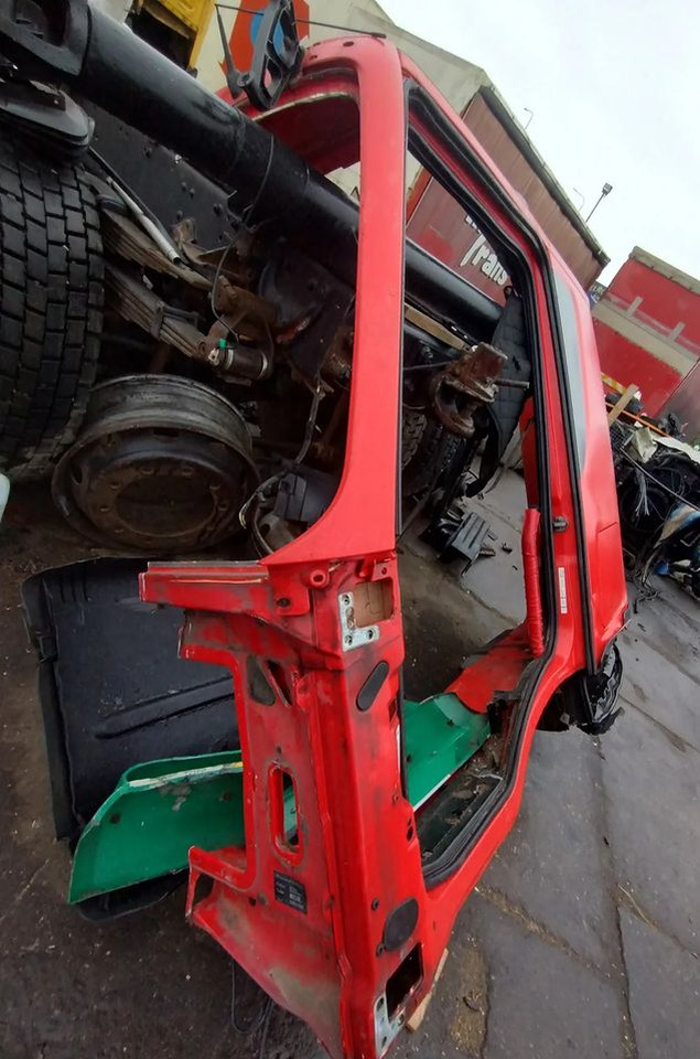 ĆWIARTKA BOK IVECO STRALIS HI-WAY - Кузов и экстерьер для Грузовиков: фото 3 ĆWIARTKA BOK IVECO STRALIS HI-WAY - Кузов и экстерьер для Грузовиков: фото 3