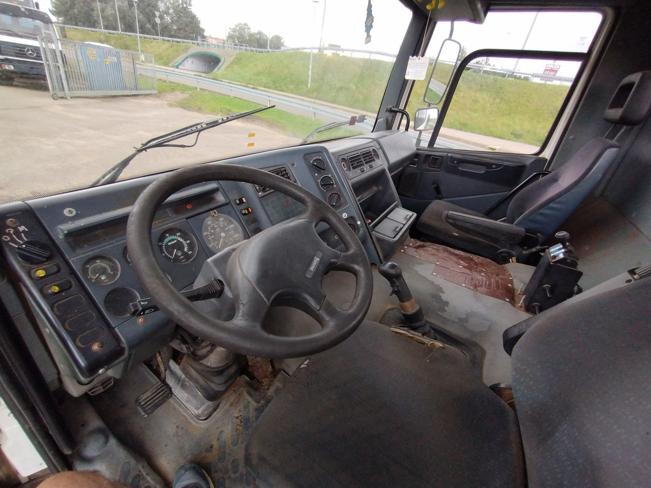 DAF 75 CF ATI 340 6x4 - Самосвал: фото 5 DAF 75 CF ATI 340 6x4 - Самосвал: фото 5