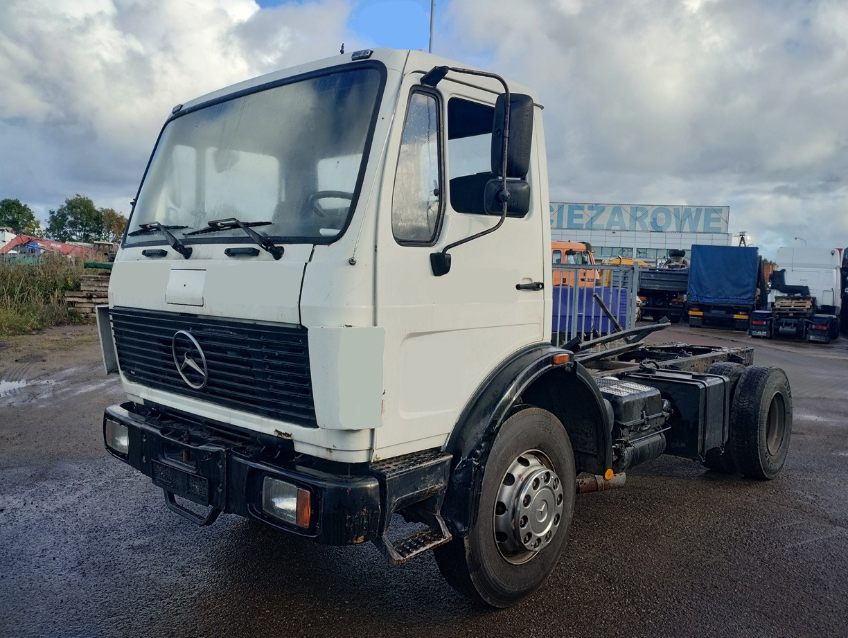 MERCEDES-BENZ 1620 - Грузовик-шасси: фото 1 MERCEDES-BENZ 1620 - Грузовик-шасси: фото 1