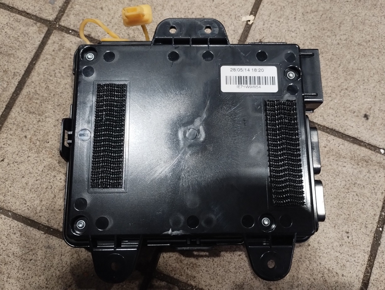 MODUŁ STEROWNIK TELEMATYKI IVECO STARLIS HI-WAY E6 5801699841 - Кабина и интерьер: фото 3 MODUŁ STEROWNIK TELEMATYKI IVECO STARLIS HI-WAY E6 5801699841 - Кабина и интерьер: фото 3