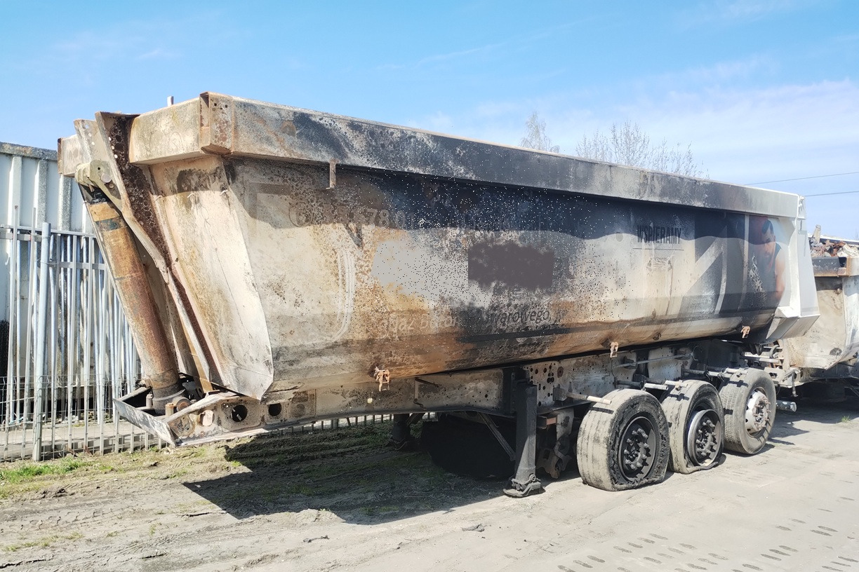 SCHMITZ CARGOBULL GOTHA 26 m3 SGF S3 2015 - Самосвальный полуприцеп: фото 2 SCHMITZ CARGOBULL GOTHA 26 m3 SGF S3 2015 - Самосвальный полуприцеп: фото 2