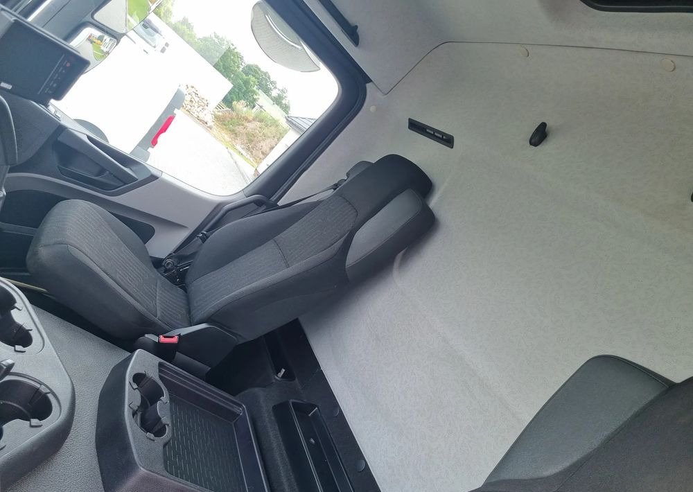 Mercedes-Benz Antos 1830 rozstaw osi 3,60 - Грузовик-шасси: фото 5 Mercedes-Benz Antos 1830 rozstaw osi 3,60 - Грузовик-шасси: фото 5