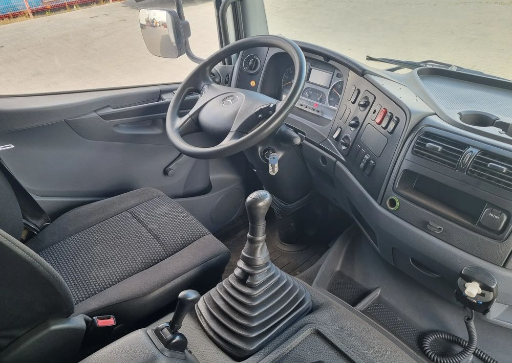 Mercedes-Benz Atego 1224 - Мусоровоз: фото 3 Mercedes-Benz Atego 1224 - Мусоровоз: фото 3