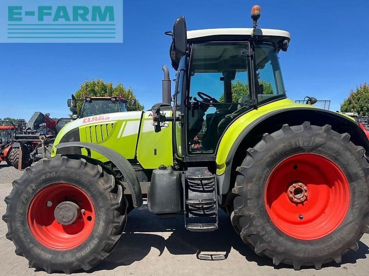 CLAAS arion 620 - Трактор: фото 1 CLAAS arion 620 - Трактор: фото 1