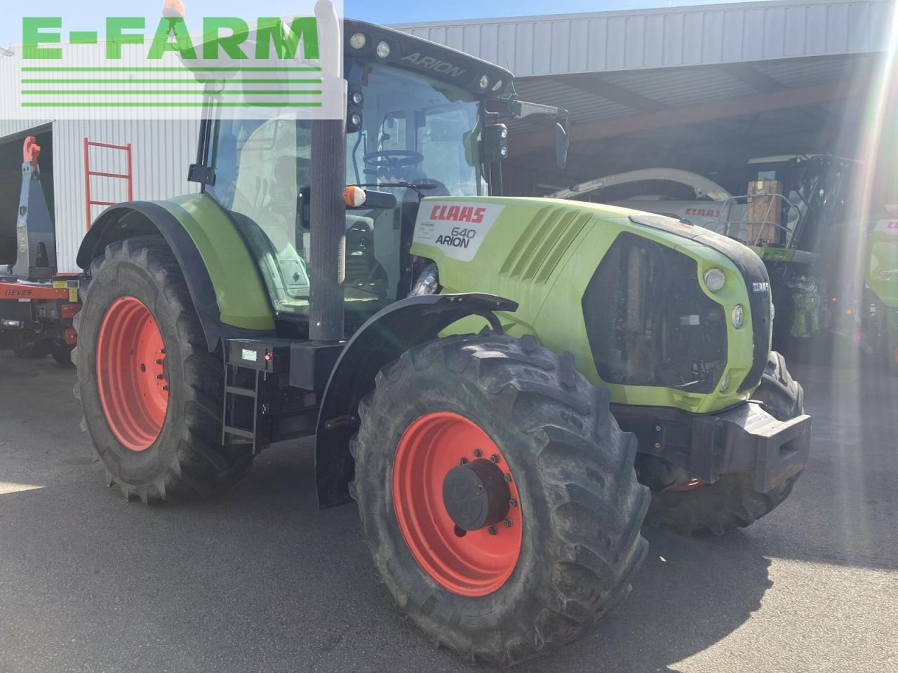 CLAAS arion 640 t4i cis CIS - Трактор: фото 4 CLAAS arion 640 t4i cis CIS - Трактор: фото 4