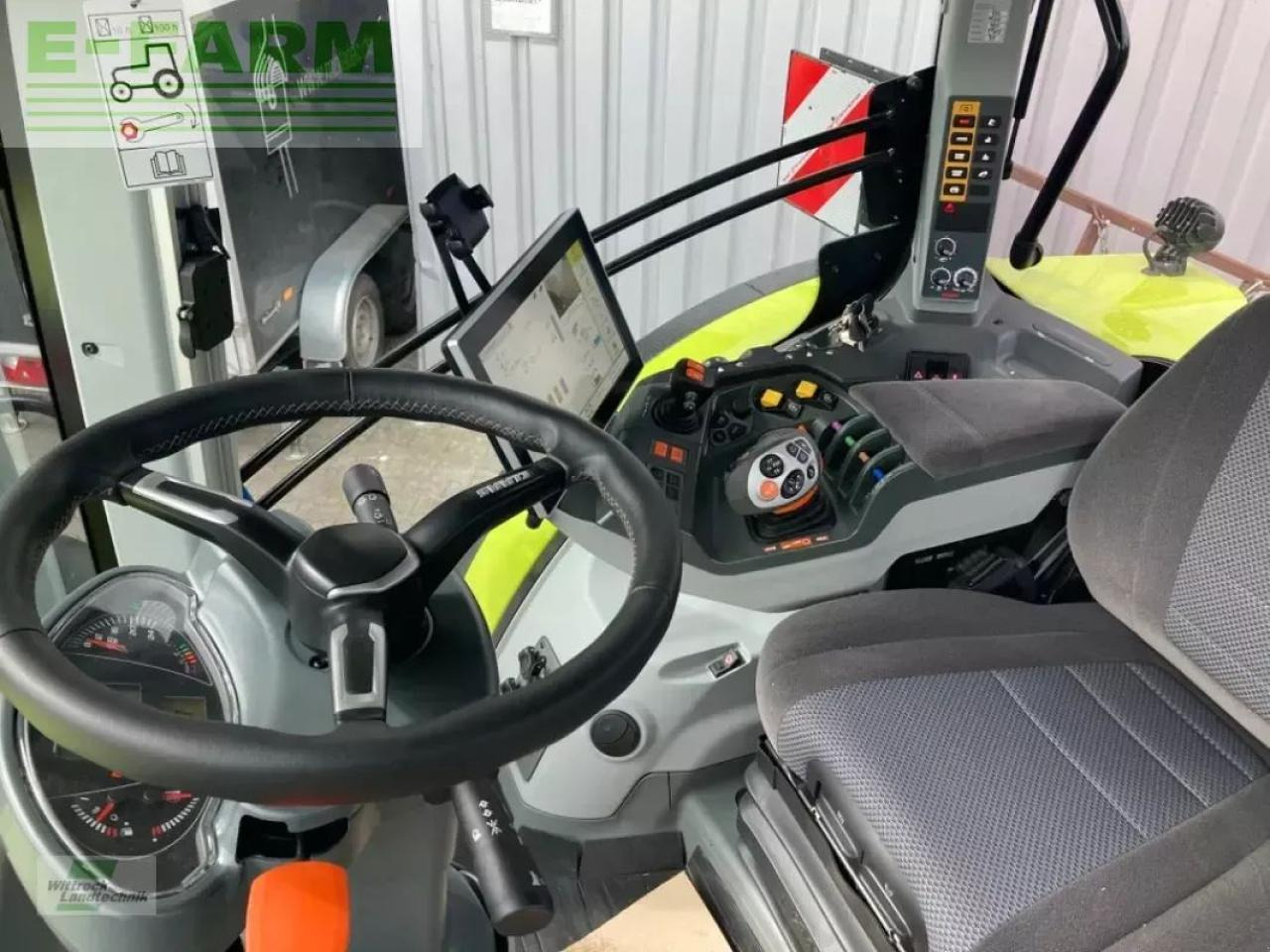 CLAAS arion 660 cmatic - Трактор: фото 4 CLAAS arion 660 cmatic - Трактор: фото 4