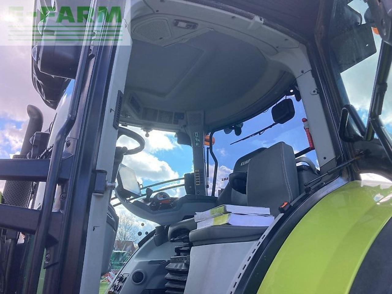 Трактор CLAAS arion 660 cmatic: фото 17