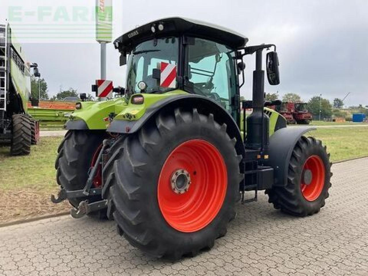 CLAAS arion 660 cmatic cebis CMATIC CEBIS - Трактор: фото 5 CLAAS arion 660 cmatic cebis CMATIC CEBIS - Трактор: фото 5