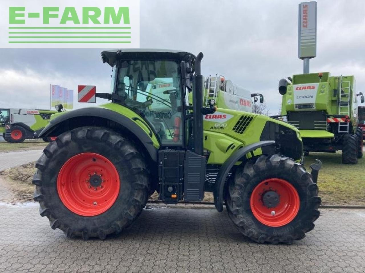 CLAAS axion 800 cis+ - Трактор: фото 4 CLAAS axion 800 cis+ - Трактор: фото 4