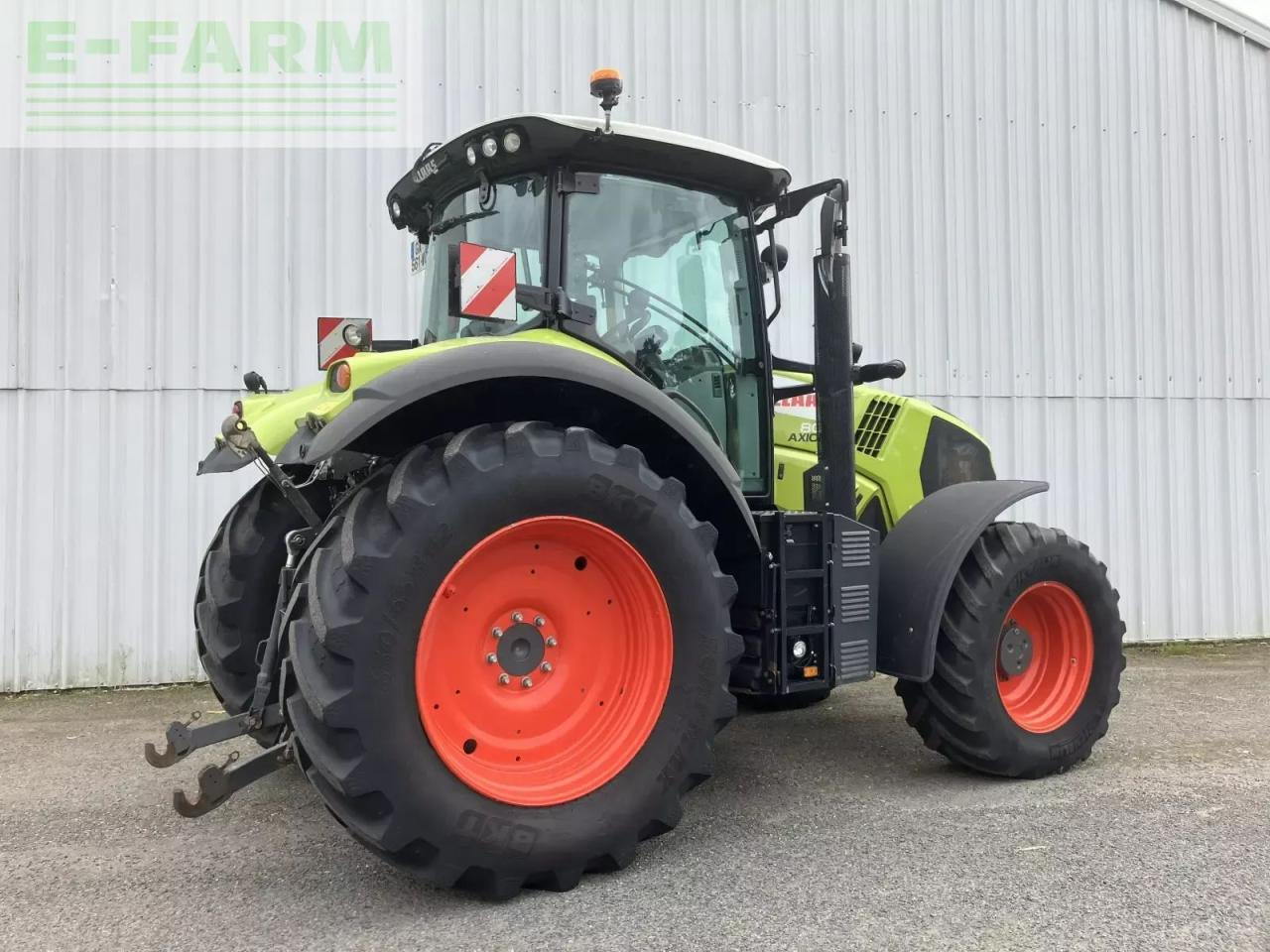 CLAAS axion 800 - s5 advance - Трактор: фото 4 CLAAS axion 800 - s5 advance - Трактор: фото 4