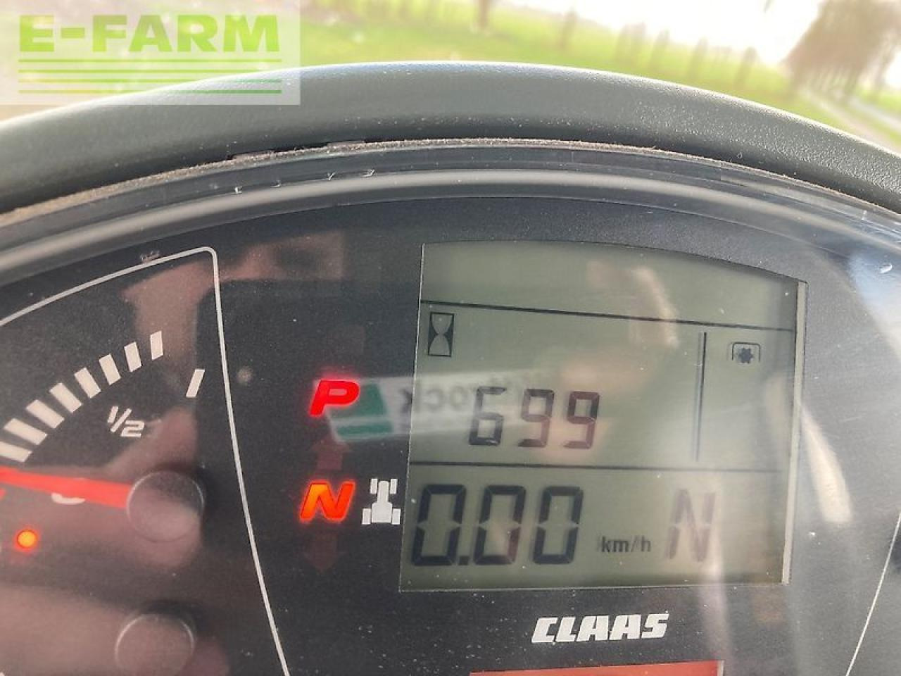 CLAAS axion 830 cmatic - Трактор: фото 2 CLAAS axion 830 cmatic - Трактор: фото 2