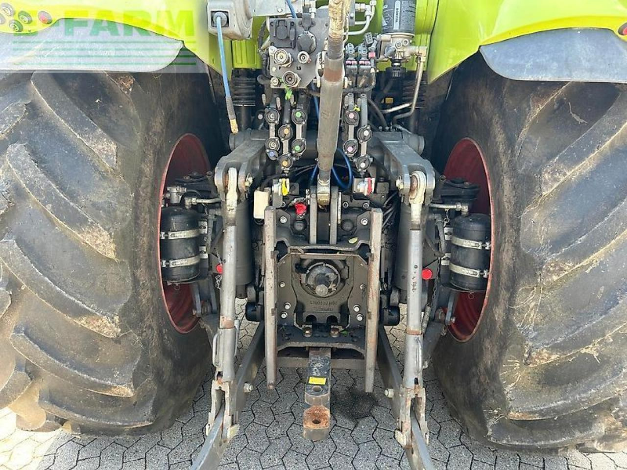 CLAAS axion 870 - Трактор: фото 5 CLAAS axion 870 - Трактор: фото 5