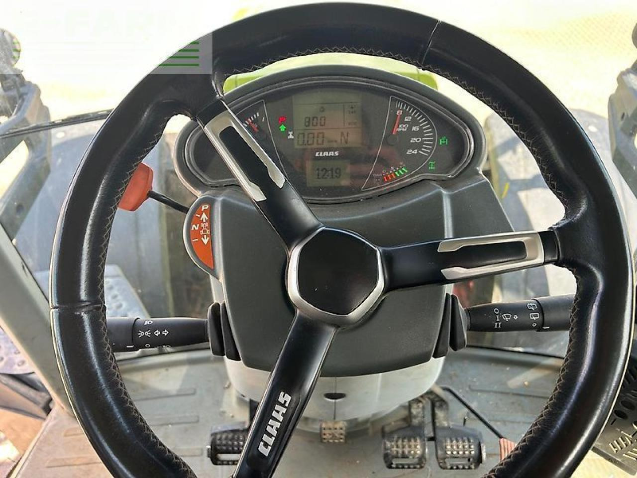 CLAAS axion 870 - Трактор: фото 3 CLAAS axion 870 - Трактор: фото 3