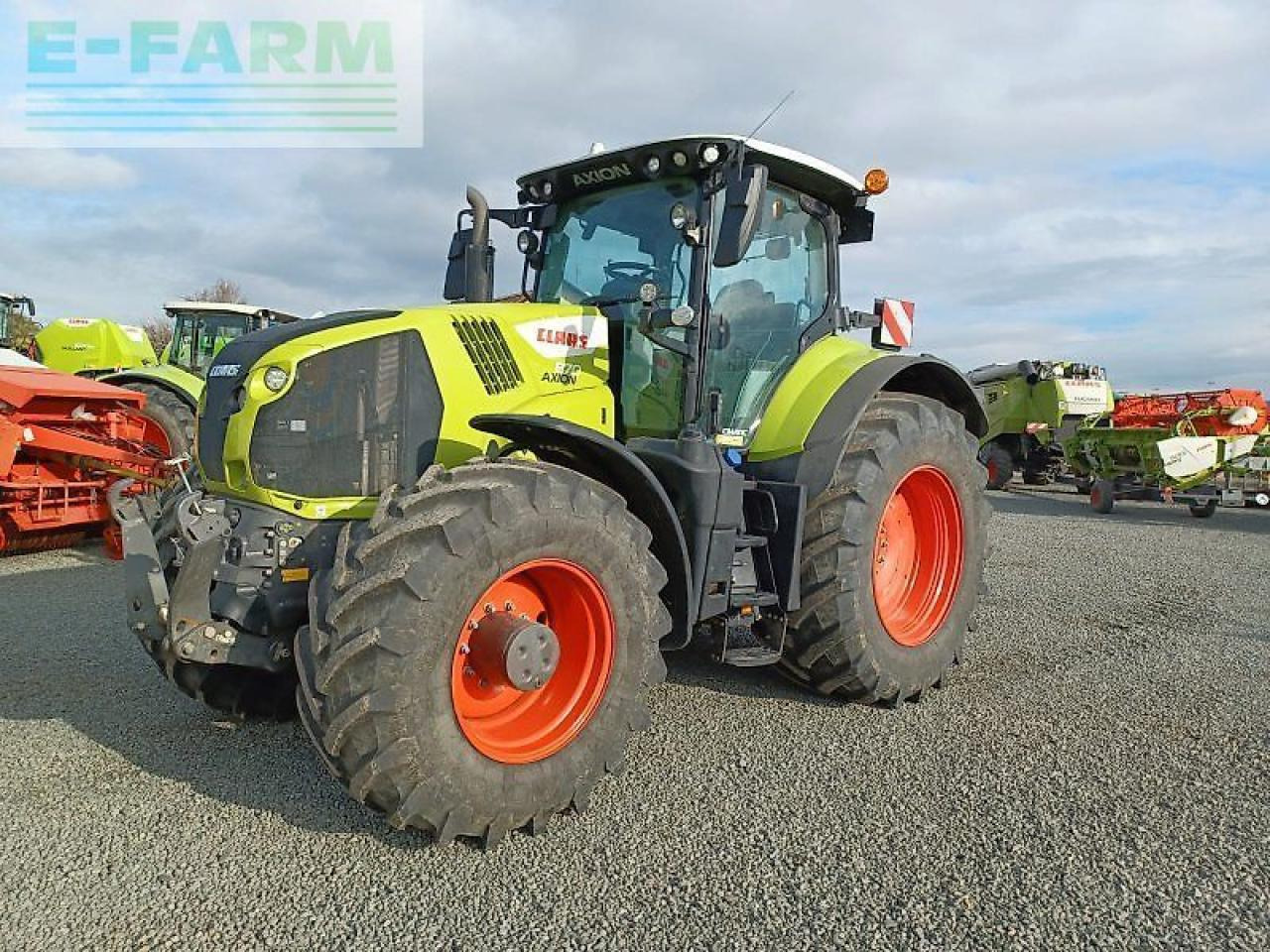 CLAAS axion 870 cmatic CMATIC - Трактор: фото 1 CLAAS axion 870 cmatic CMATIC - Трактор: фото 1
