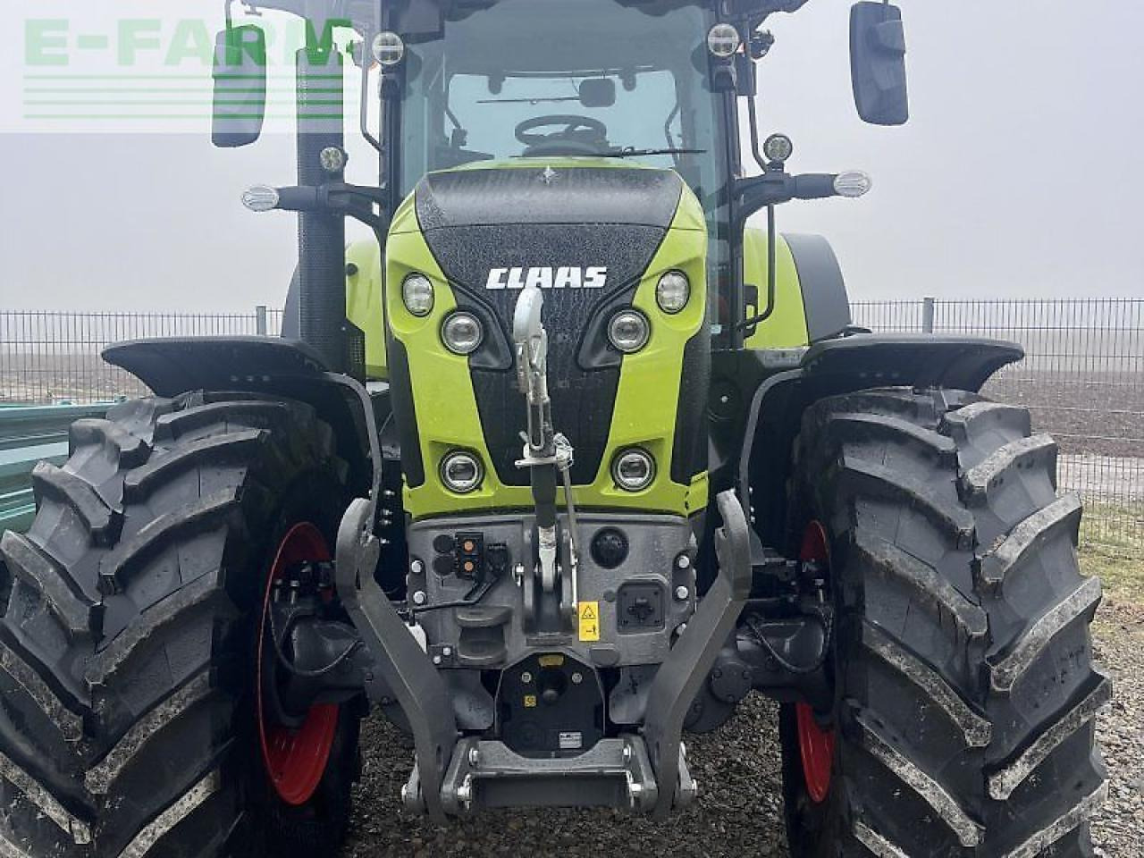 CLAAS axion 870 cmatic cebis CMATIC CEBIS - Трактор: фото 3 CLAAS axion 870 cmatic cebis CMATIC CEBIS - Трактор: фото 3