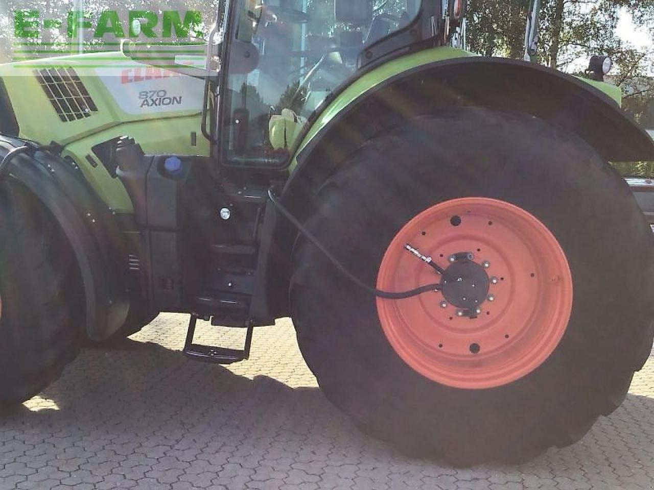 CLAAS axion 870 cmatic cebis CMATIC CEBIS - Трактор: фото 3 CLAAS axion 870 cmatic cebis CMATIC CEBIS - Трактор: фото 3