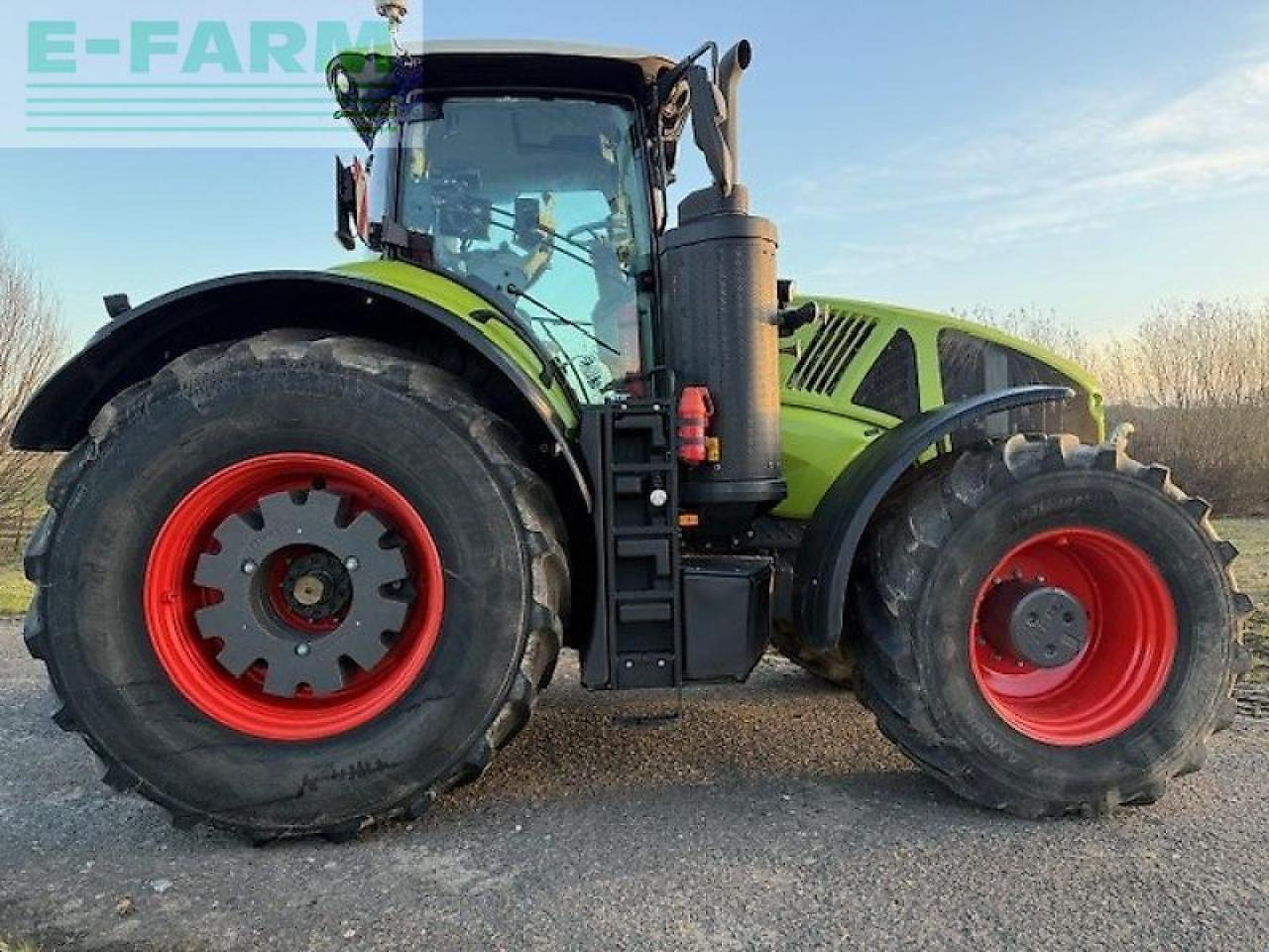 CLAAS axion 960 - Трактор: фото 5 CLAAS axion 960 - Трактор: фото 5