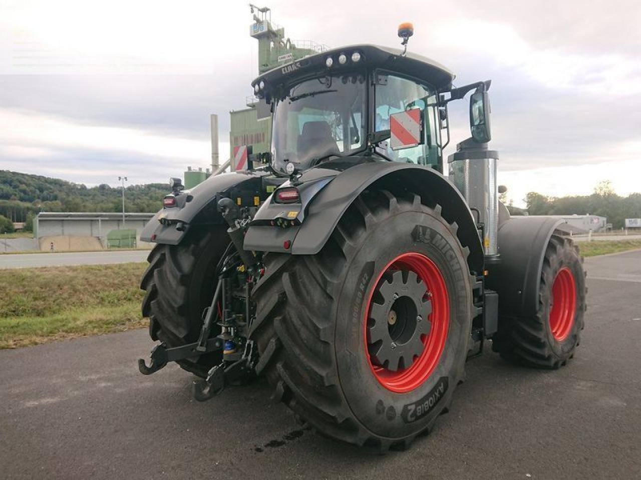 CLAAS axion 960 cebis (stage v) - Трактор: фото 3 CLAAS axion 960 cebis (stage v) - Трактор: фото 3
