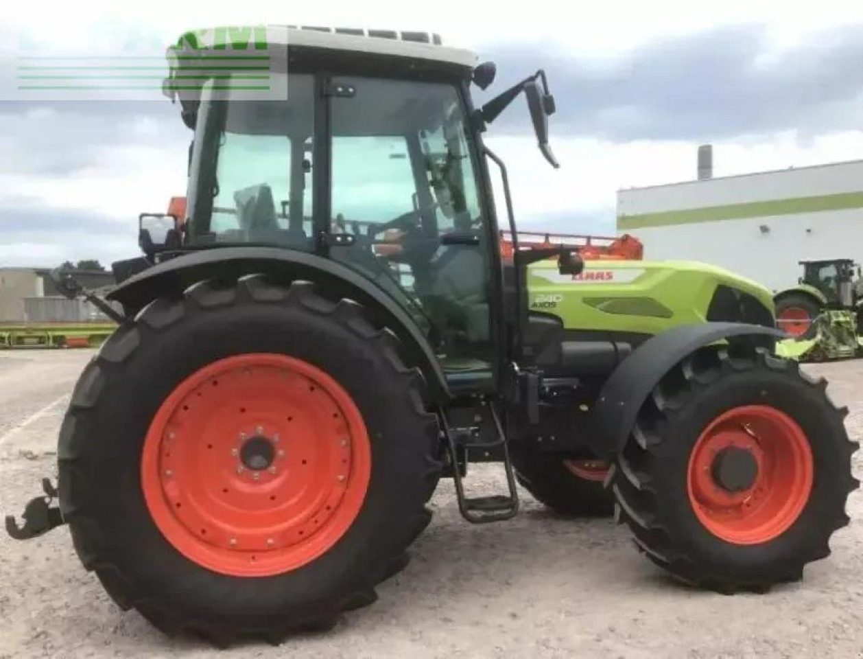CLAAS axos 240 - Трактор: фото 4 CLAAS axos 240 - Трактор: фото 4