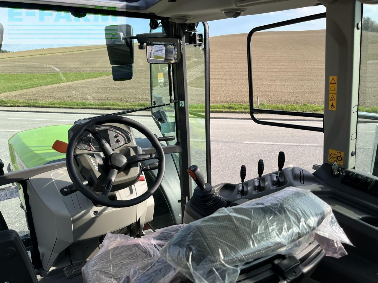 Трактор CLAAS axos 3.105: фото 9