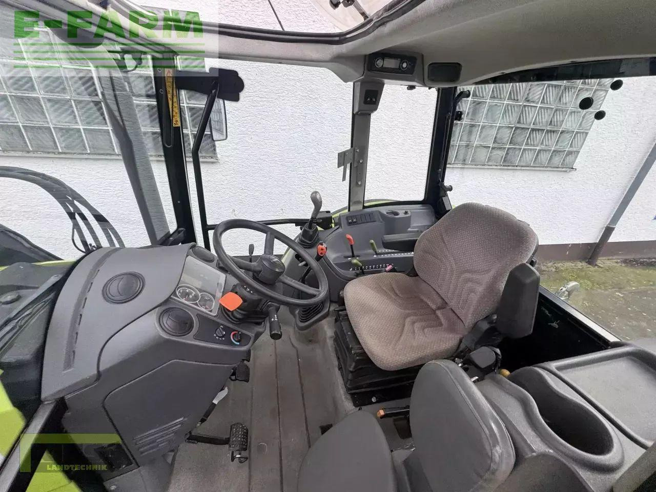 CLAAS axos 320 cx stoll fz 20 CX - Трактор: фото 4 CLAAS axos 320 cx stoll fz 20 CX - Трактор: фото 4