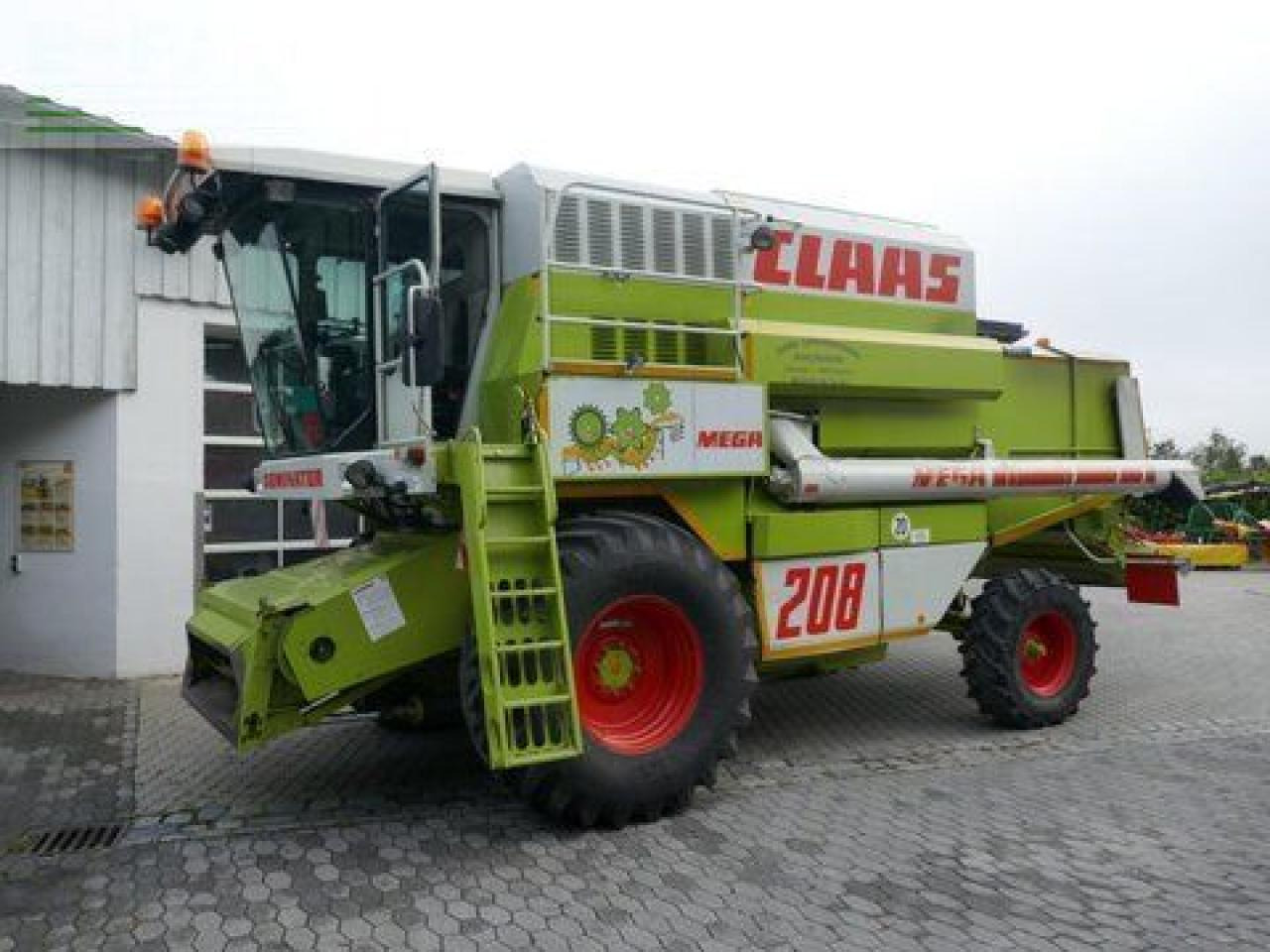CLAAS dominator 208 mega - Зерноуборочный комбайн: фото 1 CLAAS dominator 208 mega - Зерноуборочный комбайн: фото 1