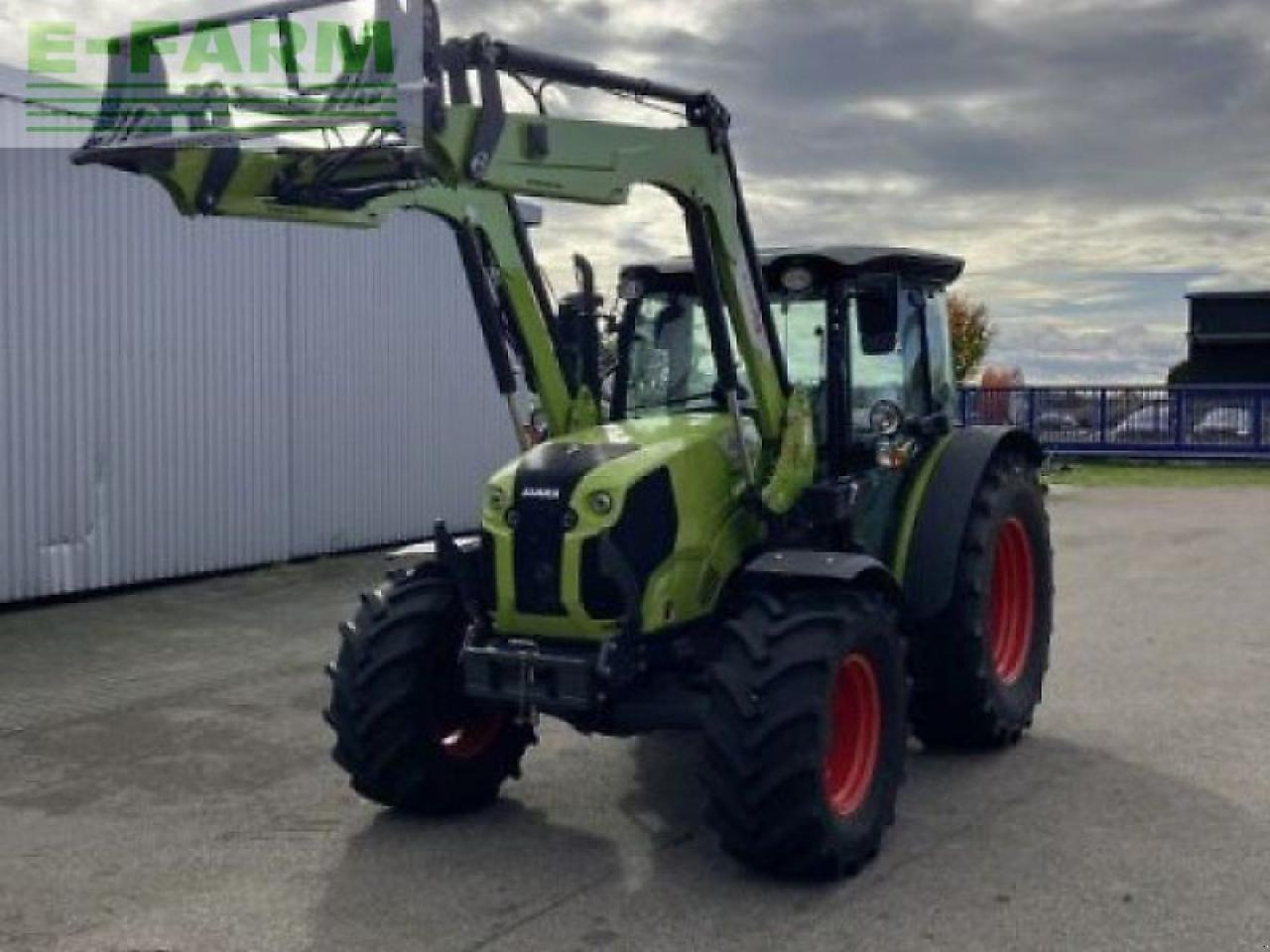 CLAAS elios 210 classic mit fl 40 e - Трактор: фото 4 CLAAS elios 210 classic mit fl 40 e - Трактор: фото 4