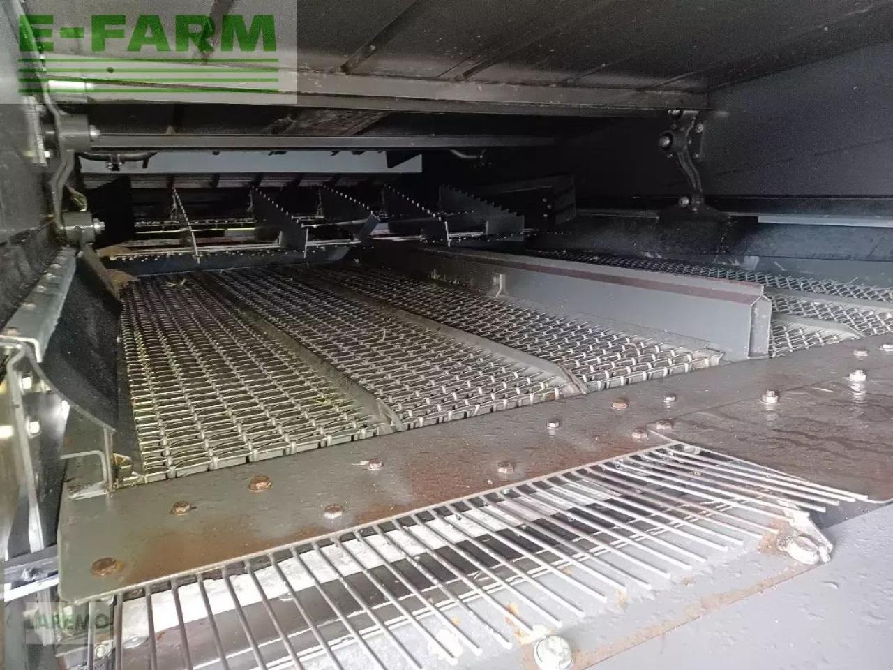 Зерноуборочный комбайн CLAAS lexion 670 tt terratrac v 900: фото 15 Зерноуборочный комбайн CLAAS lexion 670 tt terratrac v 900: фото 15