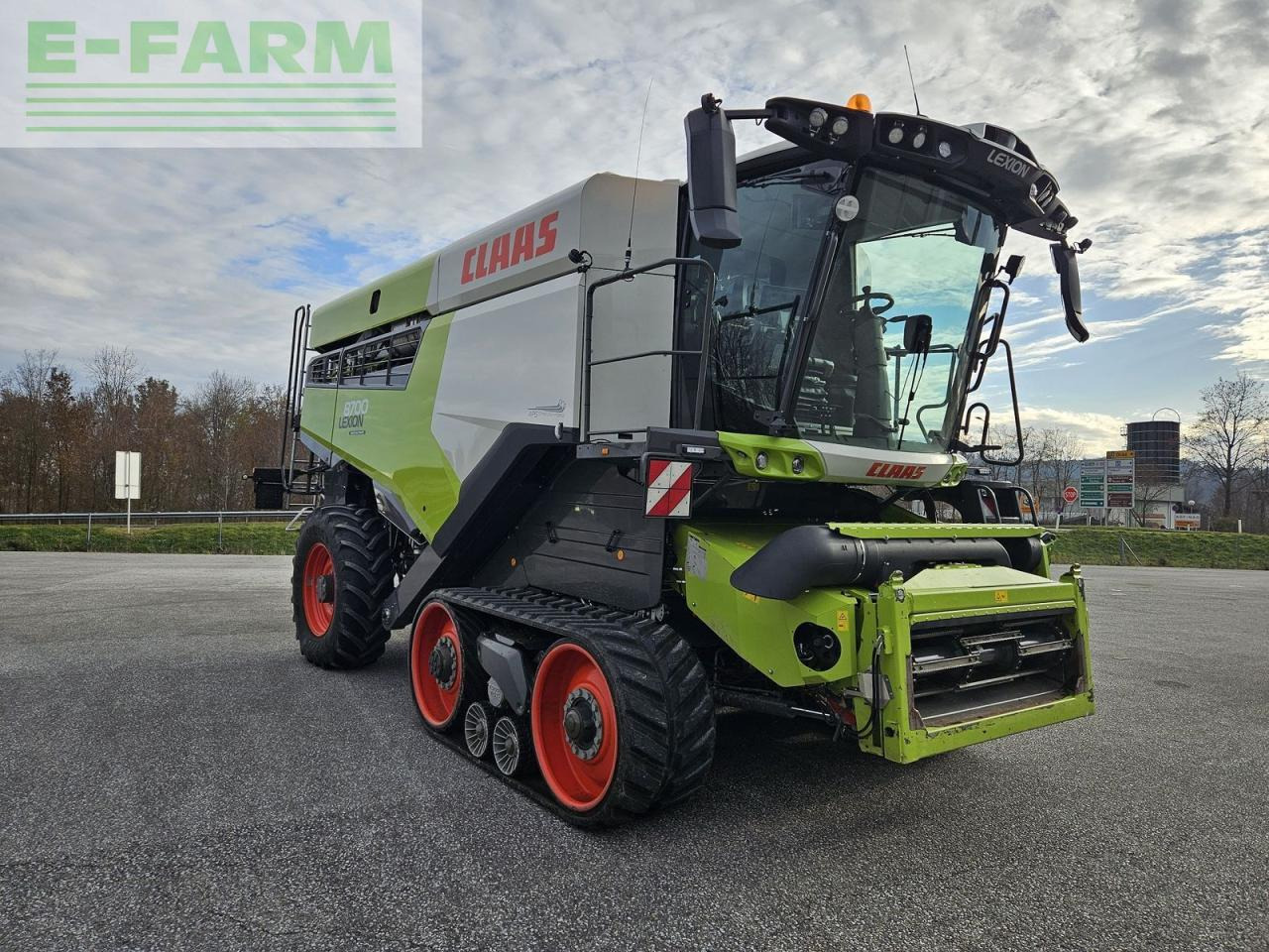 CLAAS lexion 8700tt 4wd cemos automatic - Зерноуборочный комбайн: фото 2 CLAAS lexion 8700tt 4wd cemos automatic - Зерноуборочный комбайн: фото 2