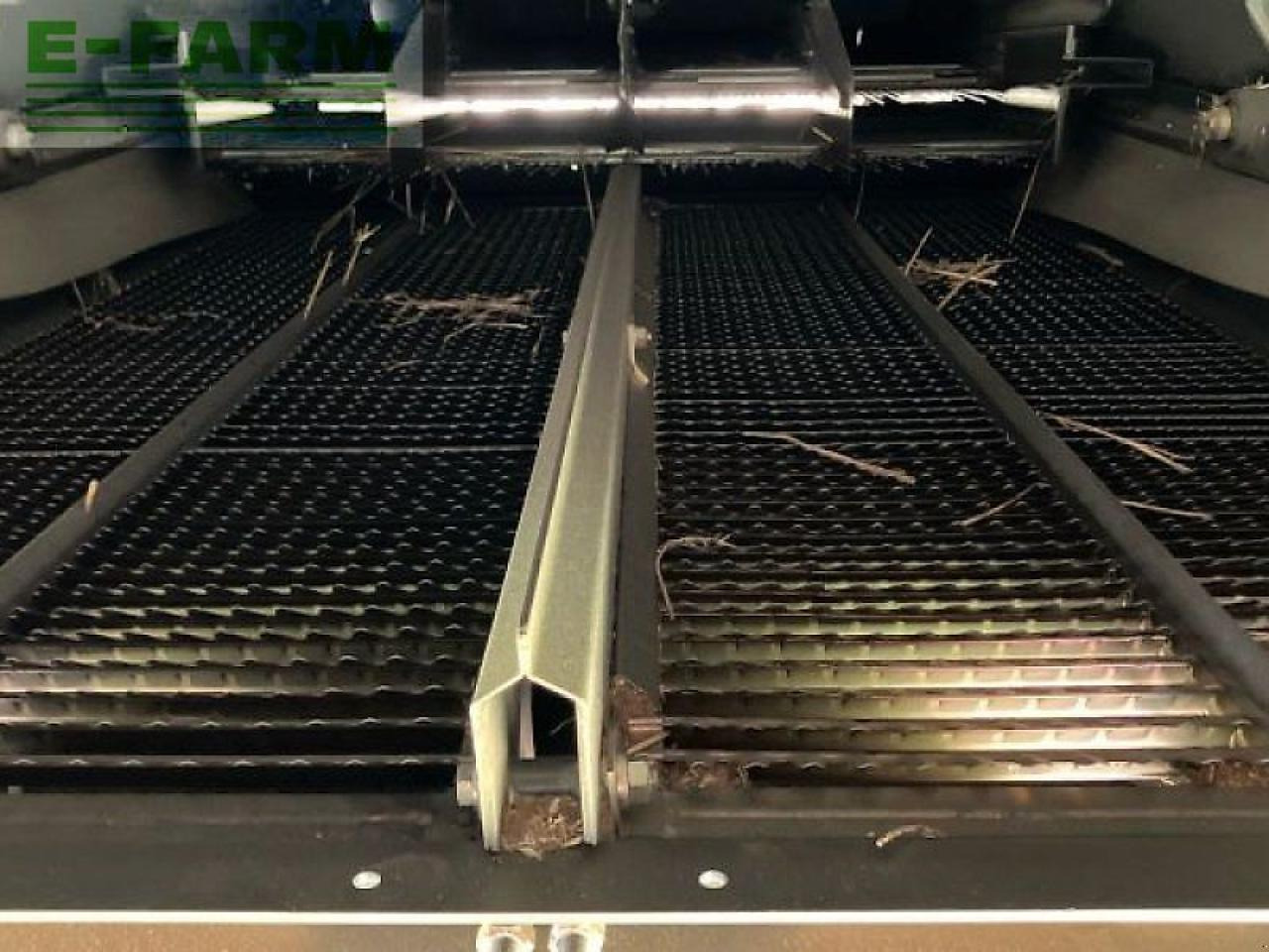 CLAAS mega 350 - Зерноуборочный комбайн: фото 5 CLAAS mega 350 - Зерноуборочный комбайн: фото 5