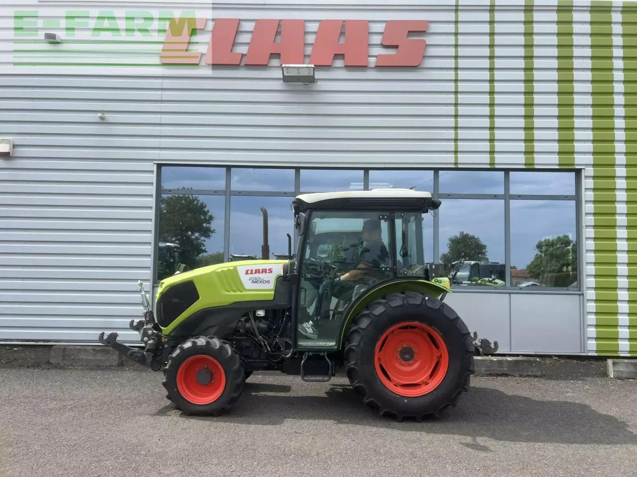 CLAAS nexos 230 vl VL - Трактор: фото 4 CLAAS nexos 230 vl VL - Трактор: фото 4