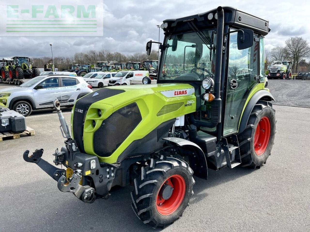 CLAAS nexos 260 m advanced, fkh + fzw, nur 907 h ! - Трактор: фото 1 CLAAS nexos 260 m advanced, fkh + fzw, nur 907 h ! - Трактор: фото 1