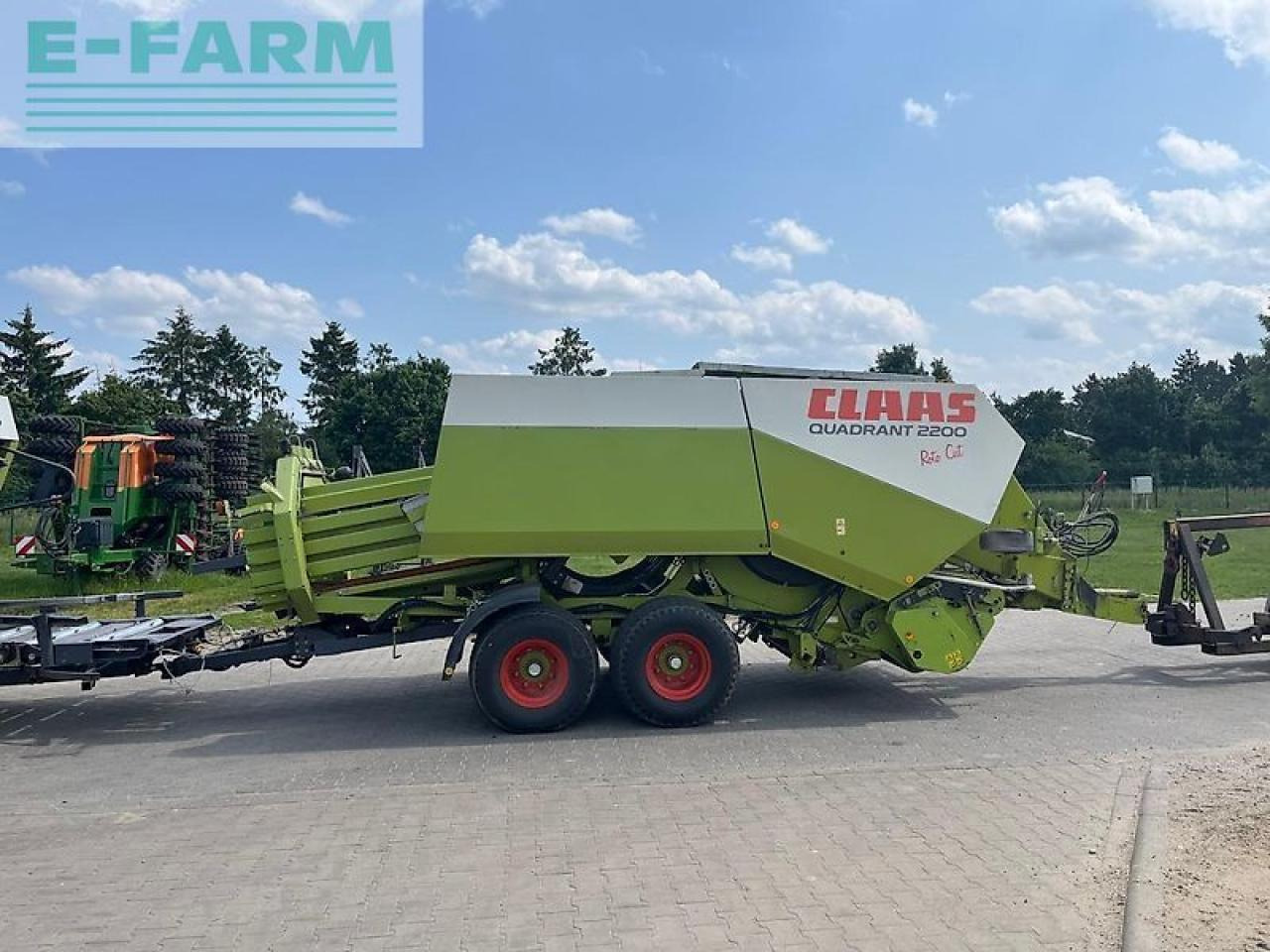 CLAAS quadrant 2200 rc - Пресс-подборщик тюковый: фото 3 CLAAS quadrant 2200 rc - Пресс-подборщик тюковый: фото 3
