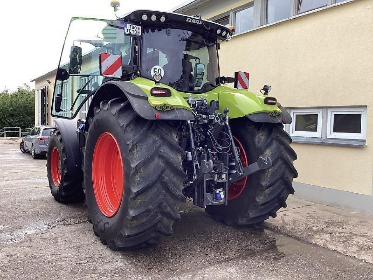 CLAAS traktor axion 830 cm cebis - Трактор: фото 3 CLAAS traktor axion 830 cm cebis - Трактор: фото 3