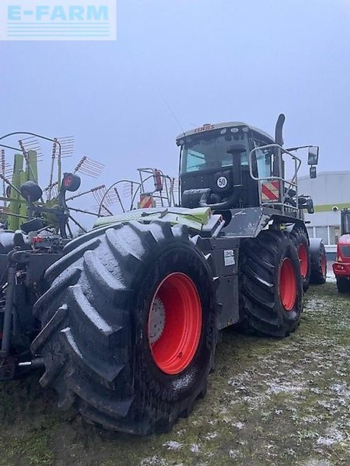 CLAAS xerion 3800 saddle trac SADDLE TRAC - Трактор: фото 3 CLAAS xerion 3800 saddle trac SADDLE TRAC - Трактор: фото 3