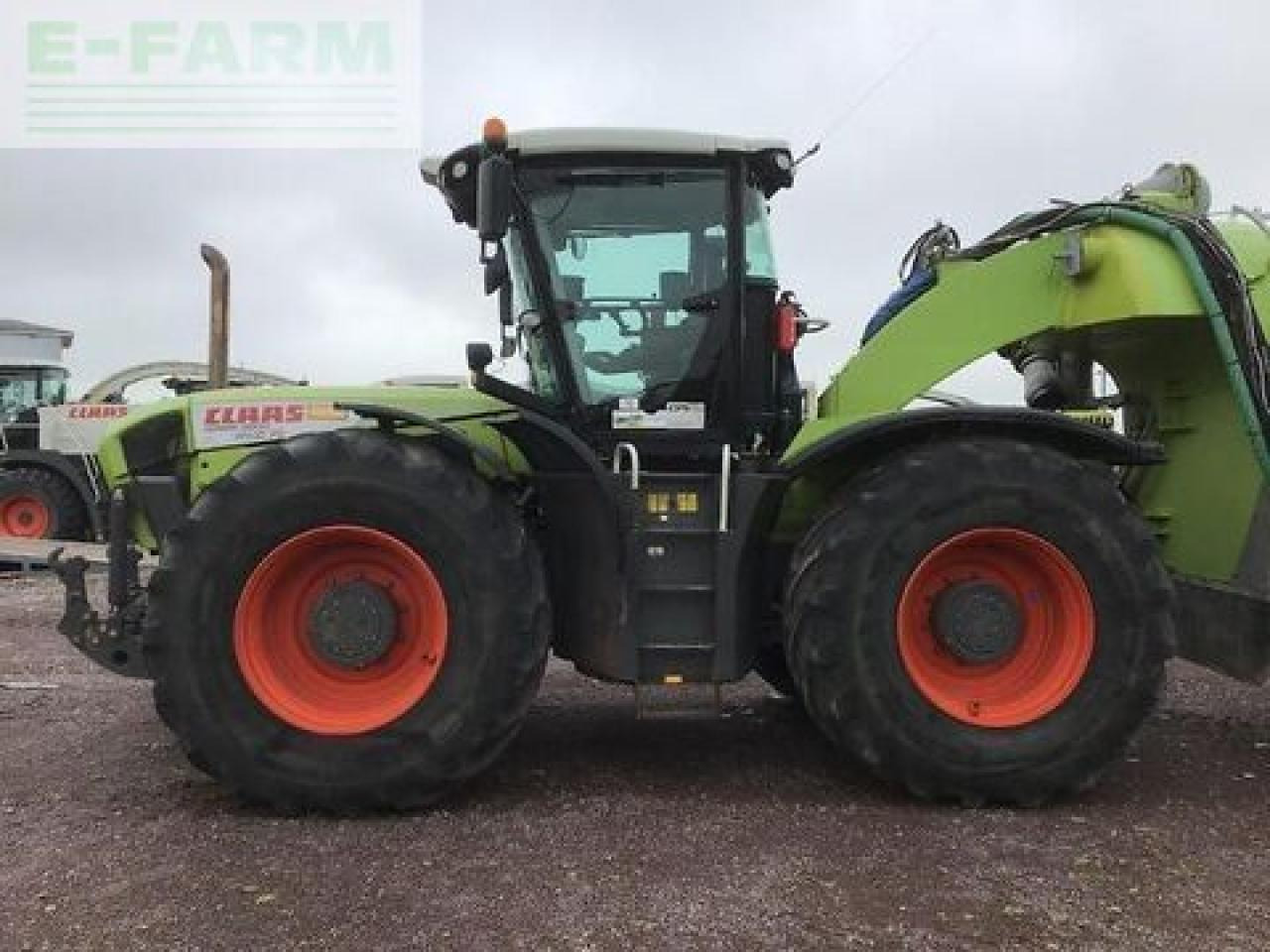 CLAAS xerion 3800 trac vc TRAC VC - Трактор: фото 4 CLAAS xerion 3800 trac vc TRAC VC - Трактор: фото 4