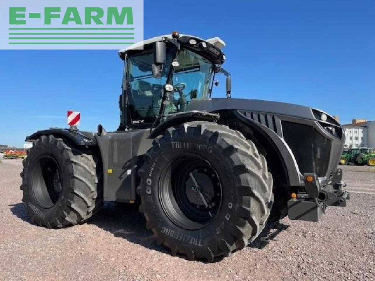 CLAAS xerion 4000 trac vc TRAC VC - Трактор: фото 3 CLAAS xerion 4000 trac vc TRAC VC - Трактор: фото 3