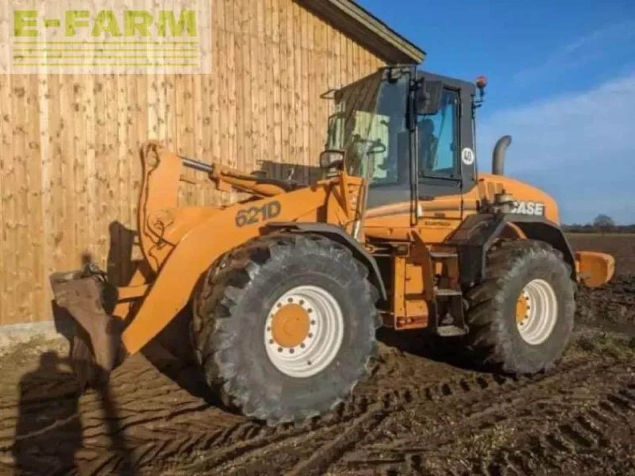 Case-IH 621d - Мини-экскаватор: фото 2 Case-IH 621d - Мини-экскаватор: фото 2