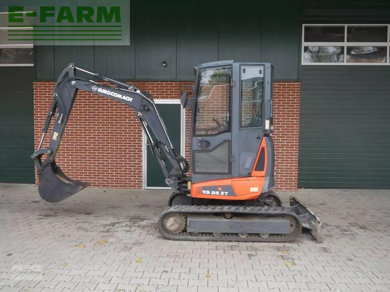 Case-IH eurocomach es25zt - Мини-экскаватор: фото 4 Case-IH eurocomach es25zt - Мини-экскаватор: фото 4