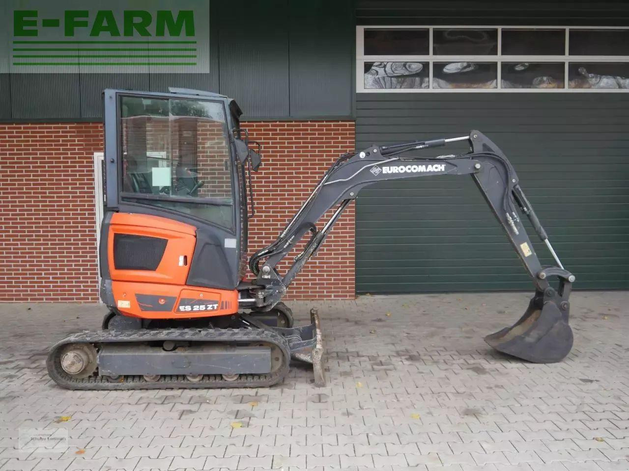 Case-IH eurocomach es25zt - Мини-экскаватор: фото 5 Case-IH eurocomach es25zt - Мини-экскаватор: фото 5