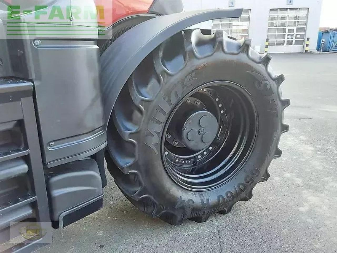 Case-IH optum 300 cvx CVX - Трактор: фото 4 Case-IH optum 300 cvx CVX - Трактор: фото 4