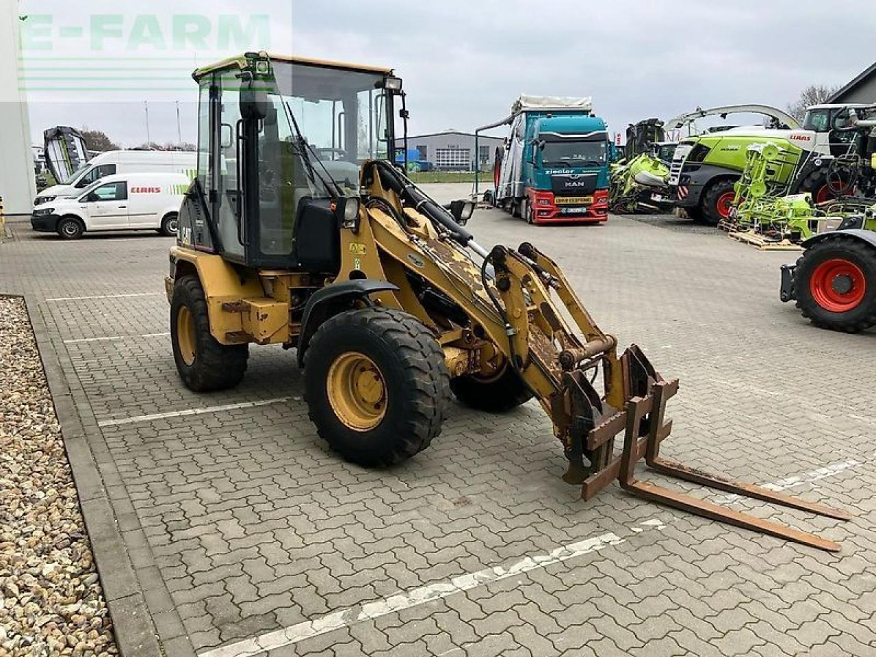 Caterpillar 906 - Мини-экскаватор: фото 4 Caterpillar 906 - Мини-экскаватор: фото 4